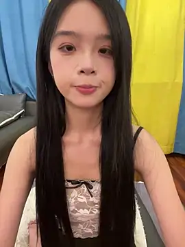 qiqi x online show from 14, 10, 2025