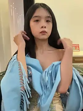 qiqi x online show from 22, 12, 2025