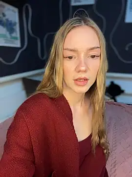 MilaMoone online show from 31, 3, 2026