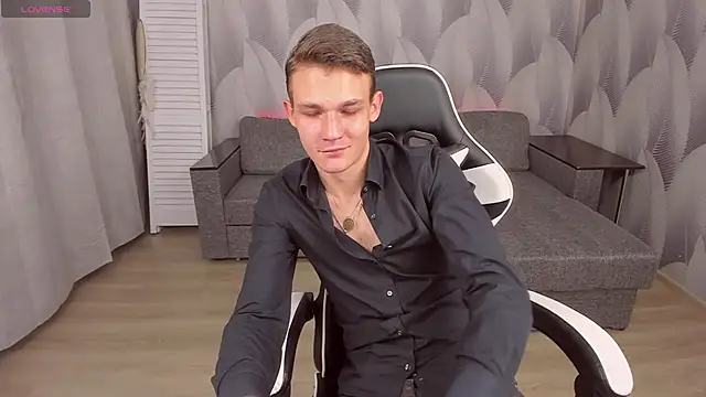AdamGold01 online show from 10, 10, 2025