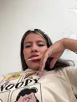 EMILIIA RICHTER   online show from 8, 10, 2025