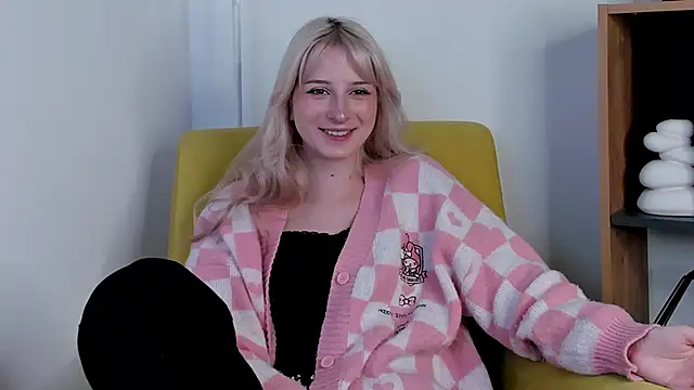 FridaAaberg online show from 17, 9, 2025