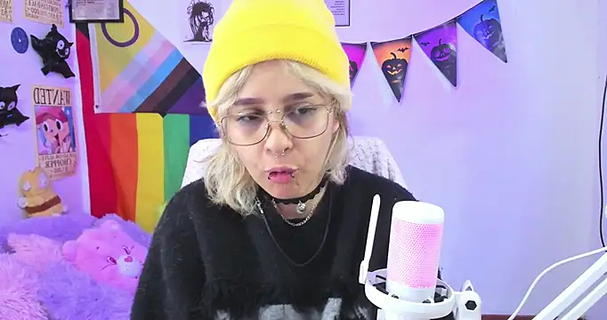 NekoWaifu online show from 25, 10, 2025