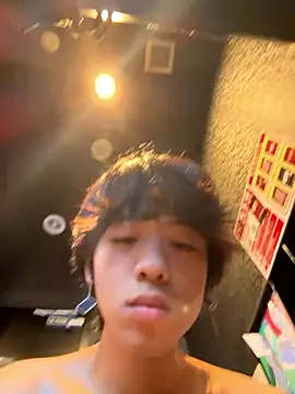 Snapshot of aa135777 chatting on 16, 11, 2025 aa135777 online show from 16, 11, 2025