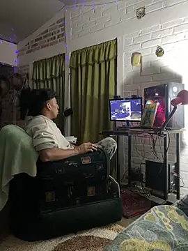 Snapshot of sky-wolves chatting on 16, 9, 2025 sky-wolves online show from 16, 9, 2025