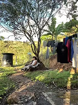 Snapshot of sky-wolves chatting on 4, 10, 2025 sky-wolves online show from 4, 10, 2025