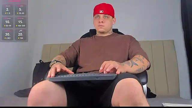 Snapshot of denis_munera chatting on 2, 2, 2026 denis munera online show from 2, 2, 2026