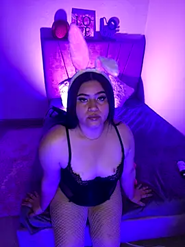 Snapshot of Cherry_kissxx chatting on 3, 10, 2025 Cherry kissxx online show from 3, 10, 2025