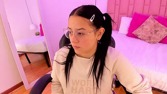 Amy Ferreira online show from 7, 1, 2026