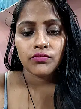 Jasmine Januja online show from 7, 5, 2026