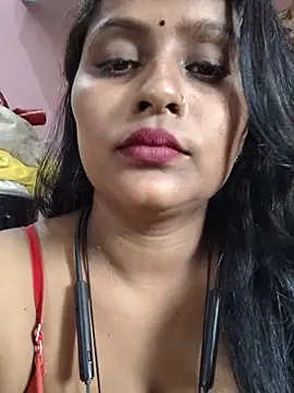 Jasmine Januja online show from 8, 6, 2026
