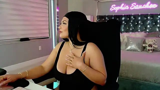 Snapshot of theofficialsophiasanchez chatting on 27, 5, 2026 theofficialsophiasanchez online show from 27, 5, 2026