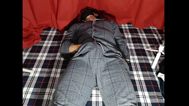 Snapshot of training_jou chatting on 25, 11, 2025 training jou online show from 25, 11, 2025