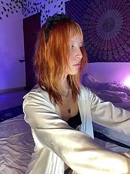 Snapshot of Nymphel1Moth chatting on 25, 9, 2025 Nymphel1Moth online show from 25, 9, 2025