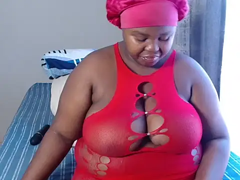 Snapshot of BustyKinkyZA chatting on 2, 10, 2025 BustyKinkyZA online show from 2, 10, 2025