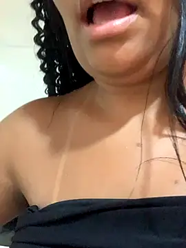 Snapshot of mii_ysaa chatting on 15, 11, 2025 mii ysaa online show from 15, 11, 2025