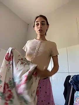 loirinhaaa online show from 18, 9, 2025