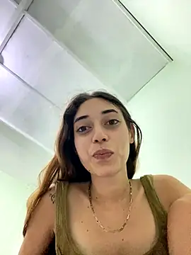 loirinhaaa online show from 13, 10, 2025