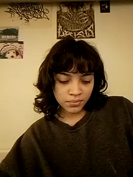 Snapshot of _curiouskitten_ chatting on 28, 9, 2025  curiouskitten  online show from 28, 9, 2025