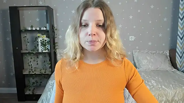  Velvet peach  online show from 21, 12, 2025