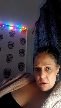 Snapshot of curvybabe88 chatting on 31, 10, 2025 curvybabe88 online show from 31, 10, 2025