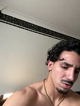 Snapshot of fuck___boyy chatting on 7, 5, 2026 fuck boyy online show from 7, 5, 2026