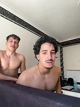 Snapshot of fuck___boyy chatting on 21, 5, 2026 fuck boyy online show from 21, 5, 2026