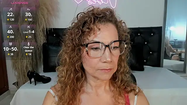 Snapshot of Jademommy_ chatting on 6, 10, 2025 Jademommy online show from 6, 10, 2025