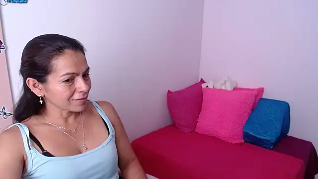 camilavargas  online show from 28, 3, 2026