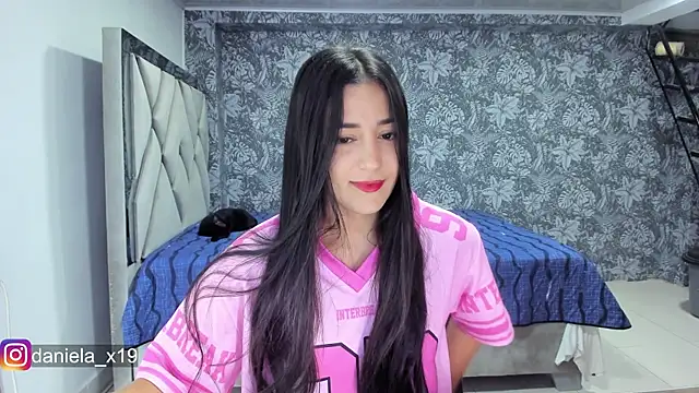 Daniela x19 online show from 26, 5, 2026