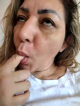 Lunita86 online show from 14, 2, 2026