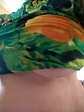 Lunita86 online show from 3, 4, 2026