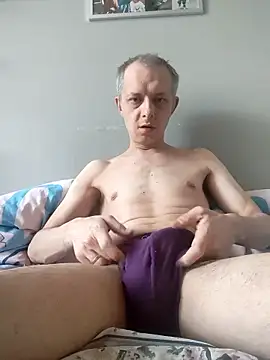 szajbusek41 online show from 9, 1, 2026