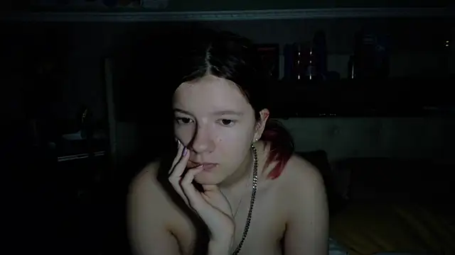 Snapshot of Hot_SkinnyGirl chatting on 15, 4, 2026 Hot SkinnyGirl online show from 15, 4, 2026