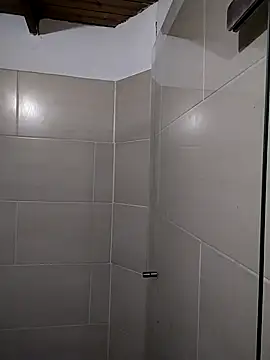 Suzanelee1 online show from 14, 10, 2025