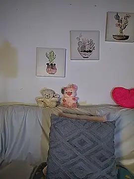 Suzanelee1 online show from 1, 11, 2025