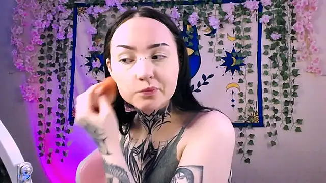 MollyKissy online show from 17, 4, 2026