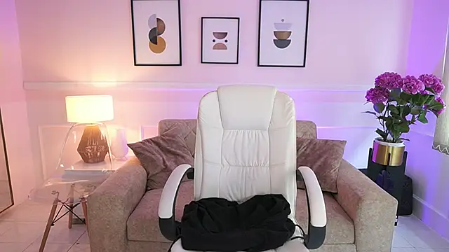 BillieBrownn online show from 17, 10, 2025