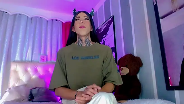 Julia Bulette1 online show from 8, 4, 2026