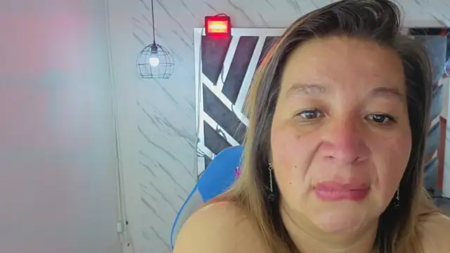 MaylinRosse  online show from 14, 5, 2026