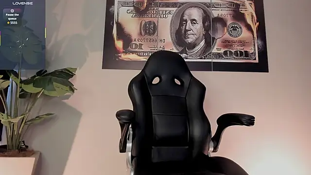 chrizmacgregor online show from 28, 10, 2025