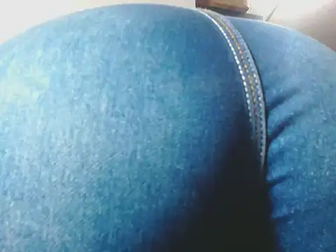 scarlett  jonnes online show from 28, 11, 2025