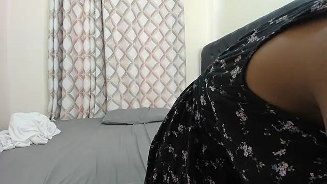 Pretty Ebony Doll online show from 19, 4, 2026