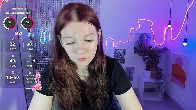 Layla Glam online show from 20, 10, 2025