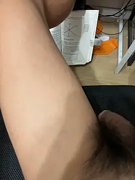 Snapshot of leeyoung_ chatting on 3, 10, 2025 leeyoung online show from 3, 10, 2025