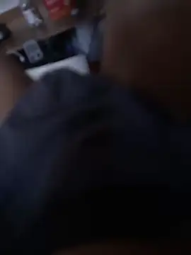 Snapshot of leeyoung_ chatting on 29, 10, 2025 leeyoung online show from 29, 10, 2025