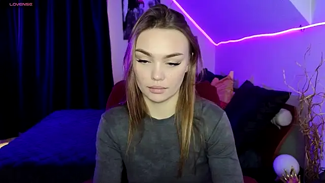 KitsyMoore online show from 17, 11, 2025