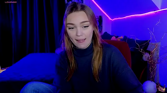 KitsyMoore online show from 24, 11, 2025