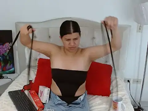 Snapshot of Arianaskyblue chatting on 2, 10, 2025 Arianaskyblue online show from 2, 10, 2025