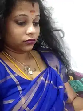Snapshot of sweetqueen143 chatting on 28, 4, 2026 sweetqueen143 online show from 28, 4, 2026